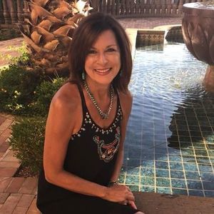 Meet your Posher, Ginny